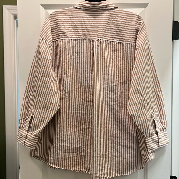 3/$19 Old Navy The Boyfriend shirt button down blouse - Picture 11 of 13